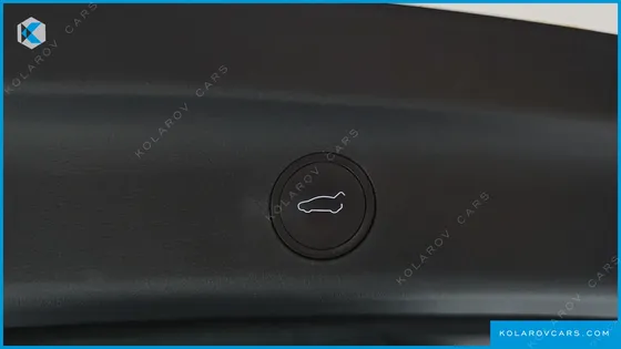 TESLA MODEL Y STANDARD RANGE RWD