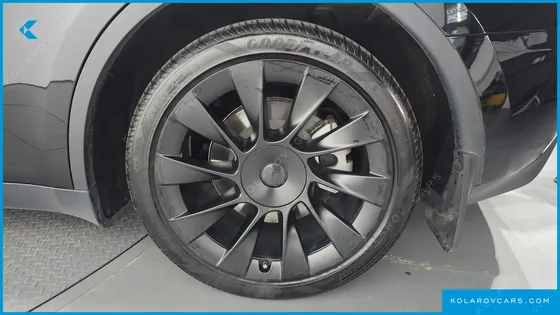 TESLA MODEL Y RWD