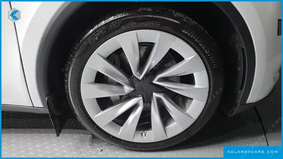 TESLA MODEL Y LONG RANGE AWD