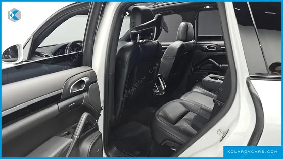 PORSCHE CAYENNE 3.0 DIESEL PLATIUM EDITION