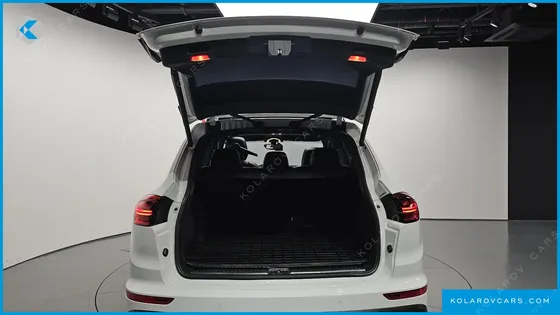 PORSCHE CAYENNE 3.0 DIESEL PLATIUM EDITION