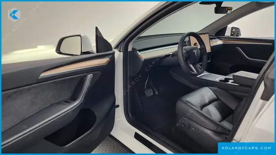 TESLA MODEL Y RWD