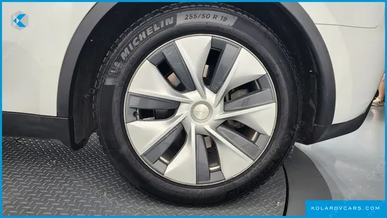 TESLA MODEL Y RWD