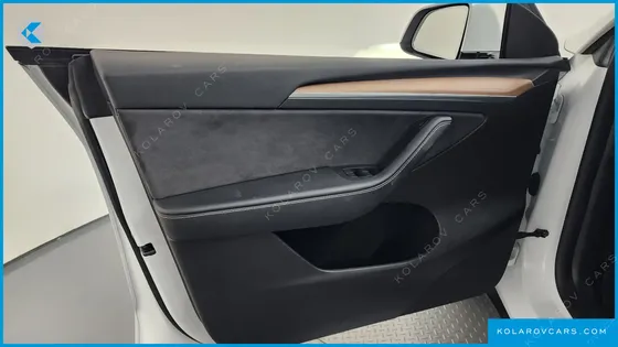 TESLA MODEL Y RWD