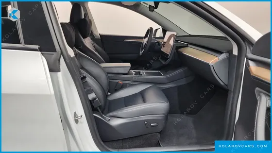 TESLA MODEL Y RWD