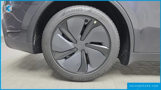 TESLA MODEL Y PREMIUM LONG RANGE AWD