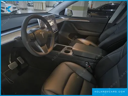 TESLA MODEL Y RWD
