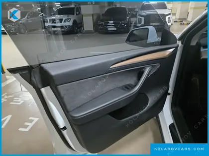 TESLA MODEL Y RWD
