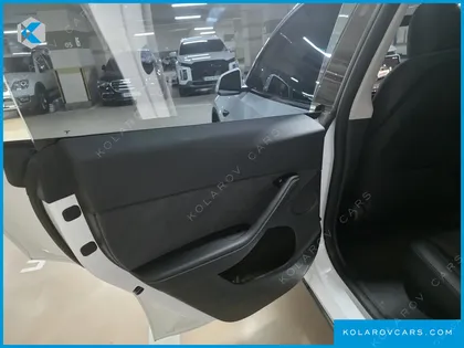 TESLA MODEL Y RWD