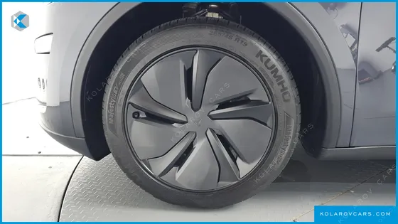TESLA MODEL Y PREMIUM RWD