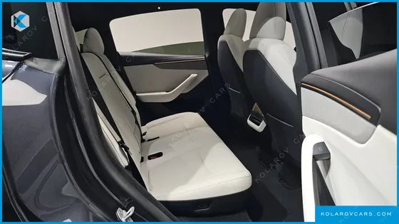 TESLA MODEL Y PREMIUM RWD