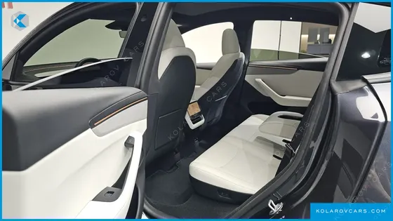 TESLA MODEL Y PREMIUM RWD