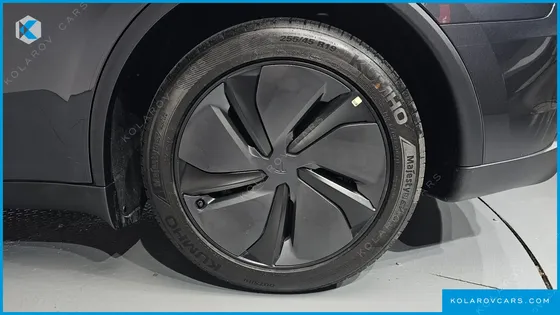 TESLA MODEL Y PREMIUM RWD