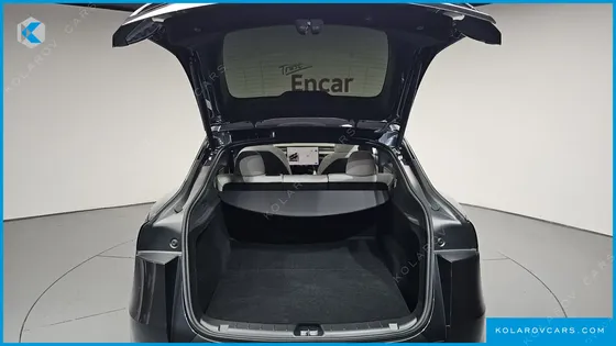 TESLA MODEL Y PREMIUM RWD