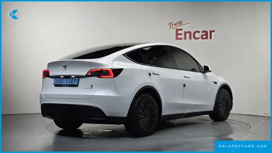 TESLA MODEL Y LONG RANGE AWD