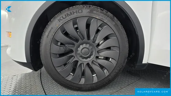 TESLA MODEL Y LONG RANGE AWD
