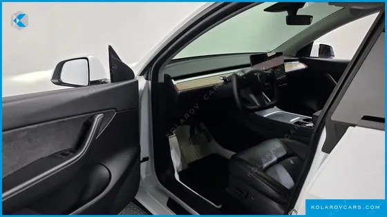 TESLA MODEL Y LONG RANGE AWD