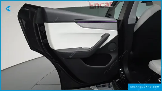 TESLA MODEL Y LONG RANGE AWD