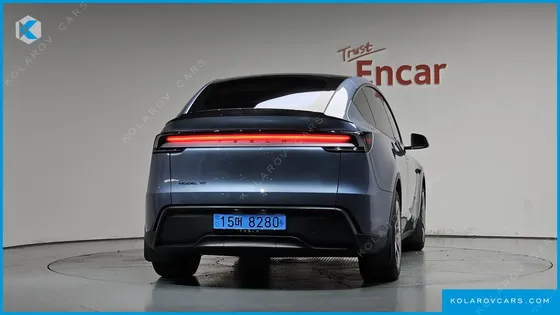 TESLA MODEL Y L LONG RANGE AWD