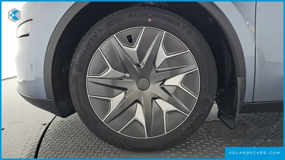 TESLA MODEL Y L LONG RANGE AWD