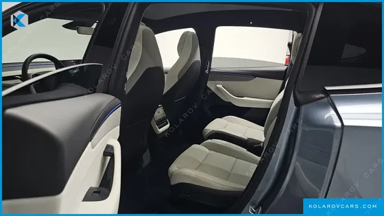 TESLA MODEL Y L LONG RANGE AWD