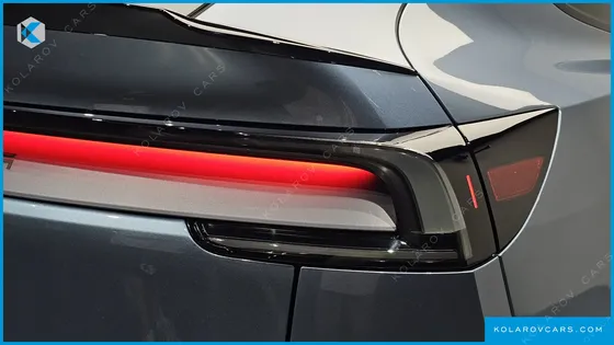 TESLA MODEL Y L LONG RANGE AWD