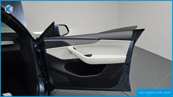 TESLA MODEL Y L LONG RANGE AWD