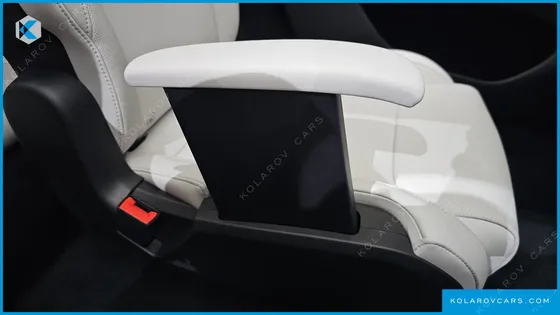 TESLA MODEL Y L LONG RANGE AWD