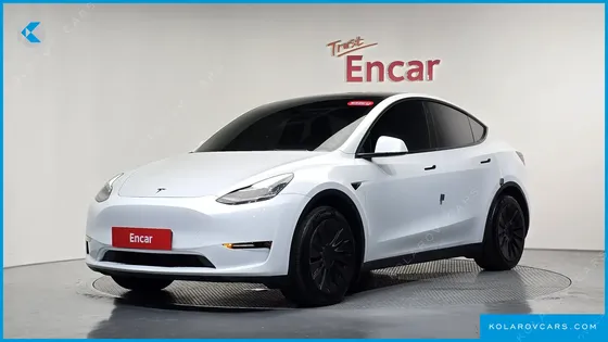 TESLA MODEL Y STANDARD RANGE RWD