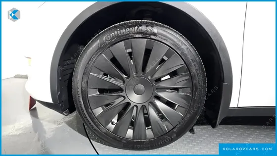 TESLA MODEL Y STANDARD RANGE RWD