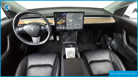 TESLA MODEL Y STANDARD RANGE RWD