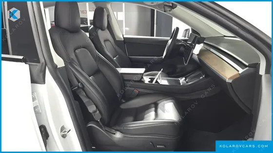 TESLA MODEL Y STANDARD RANGE RWD