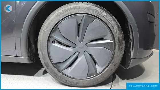 TESLA MODEL Y PREMIUM LONG RANGE AWD