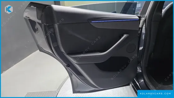 TESLA MODEL Y PREMIUM LONG RANGE AWD
