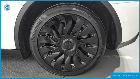 TESLA MODEL Y LONG RANGE AWD
