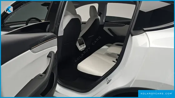 TESLA MODEL Y RWD