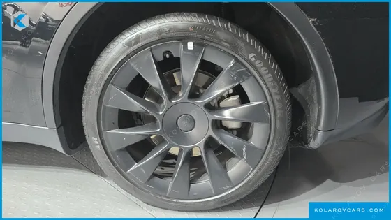 TESLA MODEL Y LONG RANGE AWD