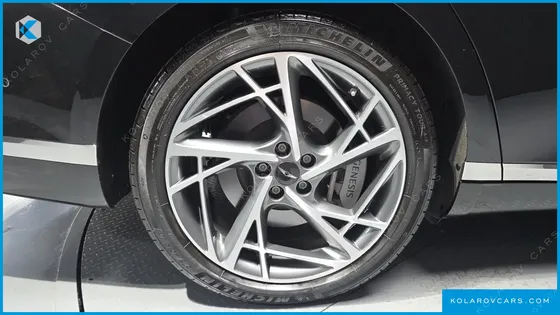 GENESIS G90 GASOLINE 3.5 TURBO AWD