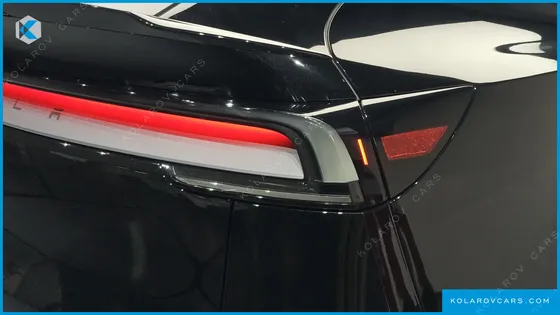 TESLA MODEL Y L LONG RANGE AWD