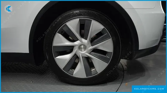 TESLA MODEL Y RWD