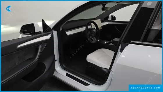 TESLA MODEL Y RWD