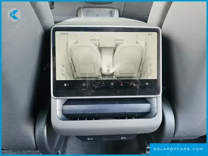 TESLA MODEL Y LONG RANGE AWD