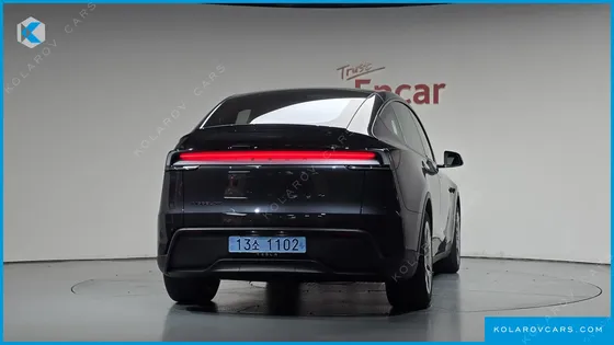 TESLA MODEL Y L LONG RANGE AWD