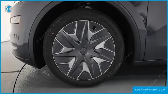 TESLA MODEL Y L LONG RANGE AWD