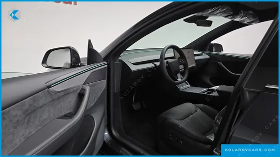 TESLA MODEL Y L LONG RANGE AWD