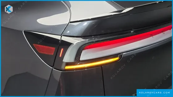 TESLA MODEL Y L LONG RANGE AWD