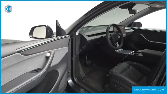 TESLA MODEL Y RWD