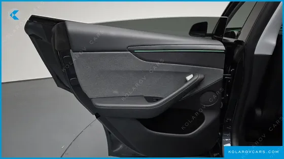 TESLA MODEL Y RWD