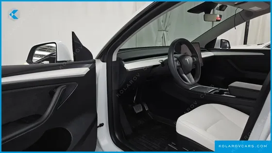TESLA MODEL Y RWD