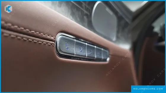 GENESIS G90 GASOLINE 3.5 TURBO AWD